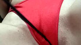 Hon lekte med tejp och oj, det blev vilt knull