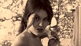 Top Twenty Vintage Mature Babes Show Hairy Pussy!