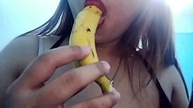 Seductive Chubby Girl Sucks Banana in Deepthroat Solo Fantasy