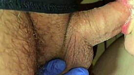 Születésnapi blowjob közelről, nedves és szenvedélyes