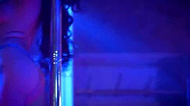 Safaris 2000 LIVE event with vibrant Mexican dancing