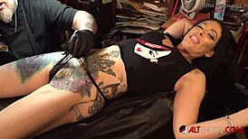 i touch myself during my tattoo