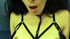 Granne, jag är så generad, lite vilse och törstig. Kan du ge mig lite vatten?