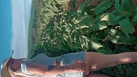 loira gostosa got corn in mouth at plantation