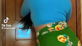 ชุดรัดรูป