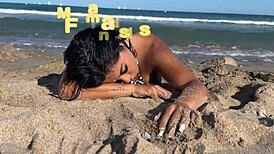 Latina mermaid licks shaved pussy in pool