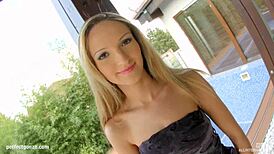 Melanie dobi umazan creampie v trojki