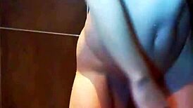 Hannamontana masturbates her wet pussy in the shower 😍