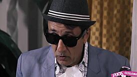 Anna Bell Peaks, You Gotta See Her Ride Hard in Dirty Grandpa 3!