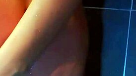 Hannamontana masturbates her wet pussy in the shower 😍