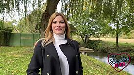 yo rose, you magnificent blonde, wanna show off that 22-year-old body in lingerie?