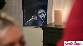 Pesta Gila bareng Chloe Temple Dibungkuk Seru Siapa Lagi? 😜