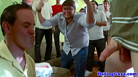 Hetero twinks blow dick and get banged in the dorm.