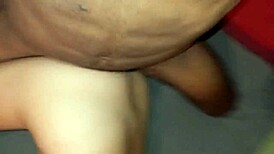 친구 유부녀랑 노콘 섹스 즐김