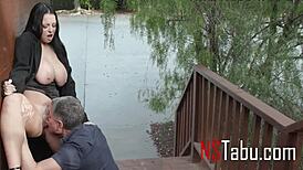 Super thick hotwife picks up a random guy and screws him in public. It’s a wild outdoor fling!