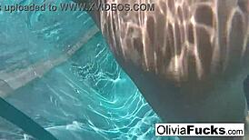 Horny Olivia Underwater Pussy Play