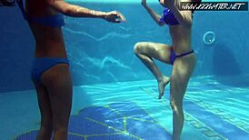 i love mia and lina's hot lesbo bath