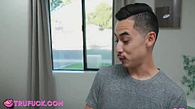 No 'I' in Threesome: Juan, Liz, Maya