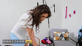Maid Victoria Voxxx plays with toys until Charles Dera gives her real cock - Brazzers