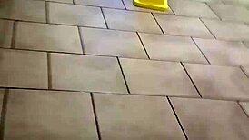 mondawmin shows off big ass in leggings at the shop