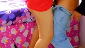 estudiantes pubertos espian y graban a amiga cogiendo con novio en outdoor anal hardcore