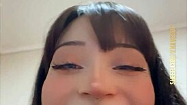 mujer cachonda latina shows off her natural ass and pussy lips