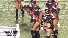 does adrian purnell shake her sexy ass in final match?