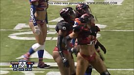 does adrian purnell shake her sexy ass in final match?