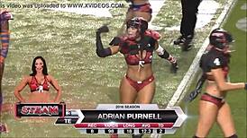 does adrian purnell shake her sexy ass in final match?