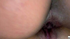 Csikló csiklónak dörzsölődik kemény hardcore tribbingben