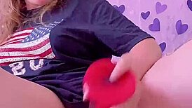 Huge red dildo makes her squirt 😍