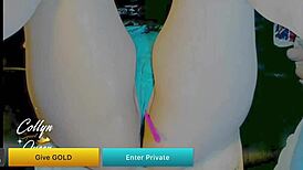 Latinas Playing on Webcam