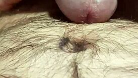 i cumshoot all over myself