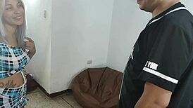 vecinita comes to return the milk i lent, and i end up giving her my milk in her pussy 😏