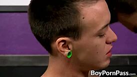 Sexy And Horny Twinks Banging In The Bedroom