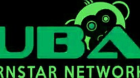 ashlee n trinity usin hitachi on each othr, so hot