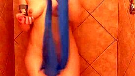 Get clean with me in the bath.