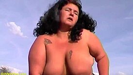 Wild outdoor banging with flexible chunky BBW