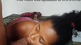 Mamas grandes de uma milf safada que está com muita vontade de dar a xerereca