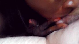 German woman in pantyhose gets fingered and cumshot