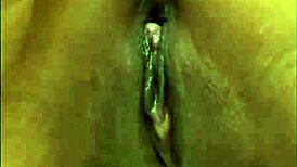 intenzivno drzno analno jebanje riti v domačem amaterskem okolju z globokim prodiranjem