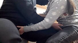 Мы так хотели секса, трахались в одежде до дикого оргазма на кухне!