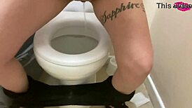 Vay be, bu işeme derlemesinde sınıf dışı pislik! Açık hava solo sahnelerini görmelisin!