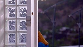 Cesta modeliek Vixen sa zmení na fantazijnú trojku s lizaním píč a výmena spermy