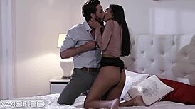 Gorgeous Babe Has Casual Sex And Loves It