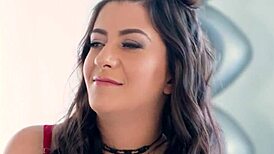 i'm a slut who blows and throatz massive cock, getting facial