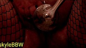 Does ItsKylieBBW play in shower fishnets?