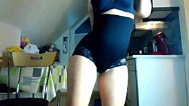 Sexydeas bootylicious ass on display! Are you ready to be seduced by this milf?