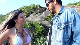 Manuh Cortez's Beach Encounter With Stranger