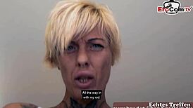 ドイツの痩せたタトゥーモデルが本物のブラインドデートキャスティングでピックアップ